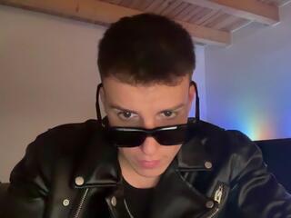 Sean Mendes webcam model stream image