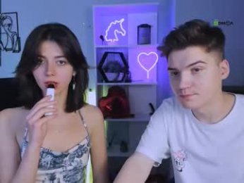 bella_cute12 webcam model stream image