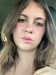 Samantha_official webcam model stream image