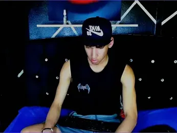 aaron_schott webcam model stream image