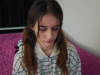 kissnotilt webcam bongacams model stream image