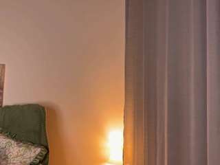 mia-nostalgia webcam model stream image