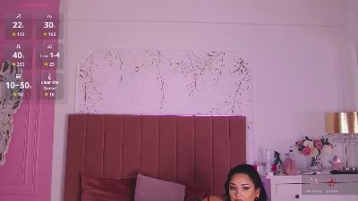 MadyLuxx webcam model stream image