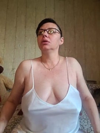 Amberhotqueen webcam model stream image