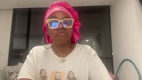 ChocolateCakeQueen webcam model stream image