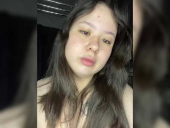 CateLong webcam bongacams model stream image