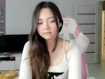 fluffy_rose webcam model stream image