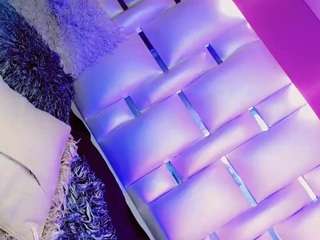 manuela-kingsley webcam model stream image