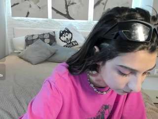 elfyrares webcam model stream image