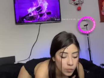 michellepetitte webcam chaturbate model stream image