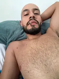 Elferjuan1310 webcam stripchat model stream image