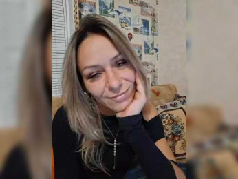 krisred webcam model stream image