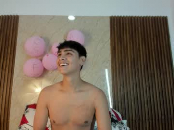 king_lovely_horny webcam model stream image