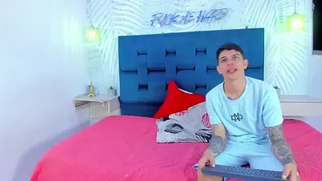 Adventurous_Boys webcam model stream image