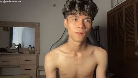 OopsAgain_ webcam model stream image