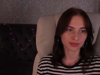 lunaadreamss webcam model stream image