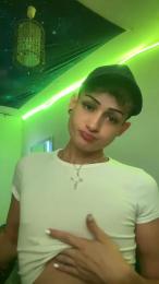 Greenbaby webcam model stream image