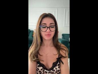 IvyyXOXO webcam model stream image