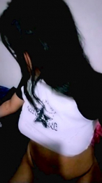 Alahiateen webcam model stream image