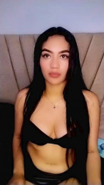 Alahiateen webcam model stream image
