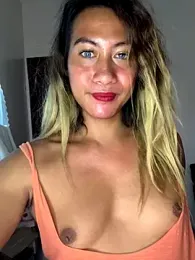 yourebabefucker69 webcam model stream image