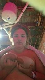 Happyhourbaby webcam model stream image