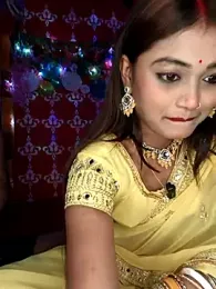 Sweet-priyaa webcam model stream image