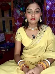 Sweet-priyaa webcam model stream image