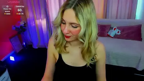 Lia_Bloom_ webcam model stream image