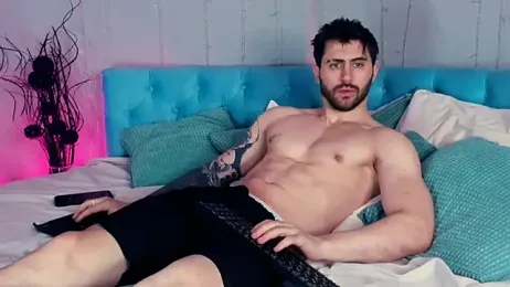 Oscar_Miller_ webcam model stream image