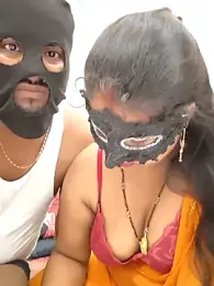 Soniya_G webcam model stream image
