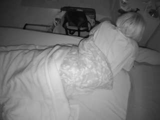voyeurcam-julmodels-greybed-2 webcam model stream image