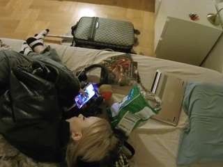 voyeurcam-julmodels-greybed-2 webcam model stream image
