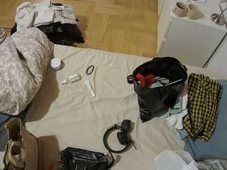 voyeurcam-julmodels-greybed-2 webcam model stream image