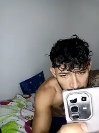 Kingbigcock23cm webcam stripchat model stream image