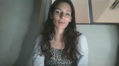 Laynaah webcam cam4 model stream image