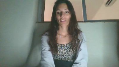 Laynaah webcam model stream image