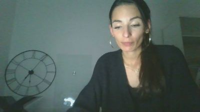 Laynaah webcam model stream image