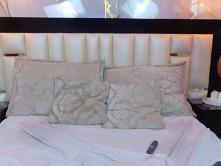 Mia Diamod webcam flirt4free model stream image