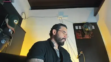 CamiloGray_ webcam model stream image