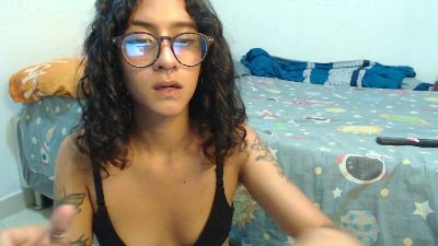 alinawoolf webcam model stream image