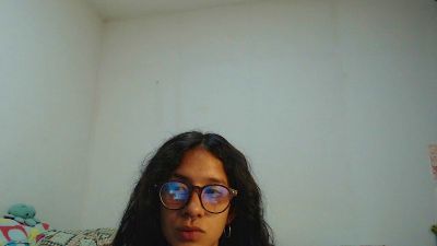 alinawoolf webcam model stream image