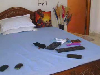 saucy_angels webcam model stream image