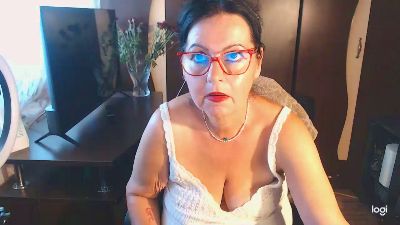 LollaGreate webcam model stream image
