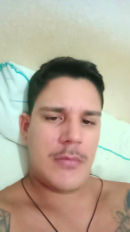 Milk_Br webcam model stream image