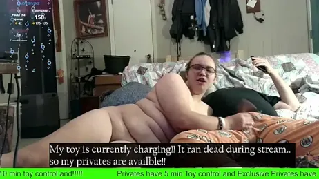 TurtleLady420 webcam stripchat model stream image