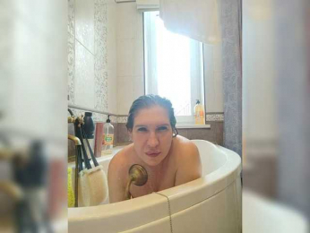 Katriona webcam model stream image