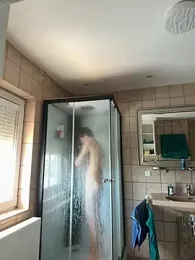 xy_monkeyBigCock webcam model stream image