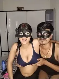 Love-Birdss webcam model stream image