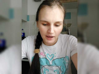 LisaLovHoney webcam model stream image